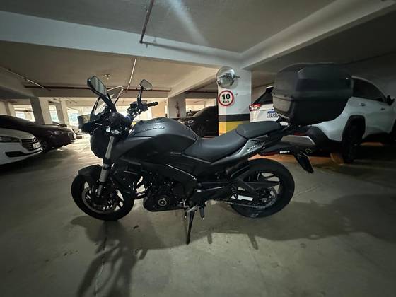 BAJAJ DOMINAR 400 
